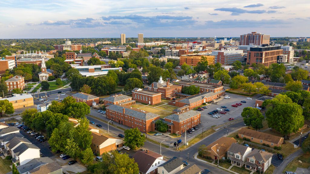 Kentucky city in background.